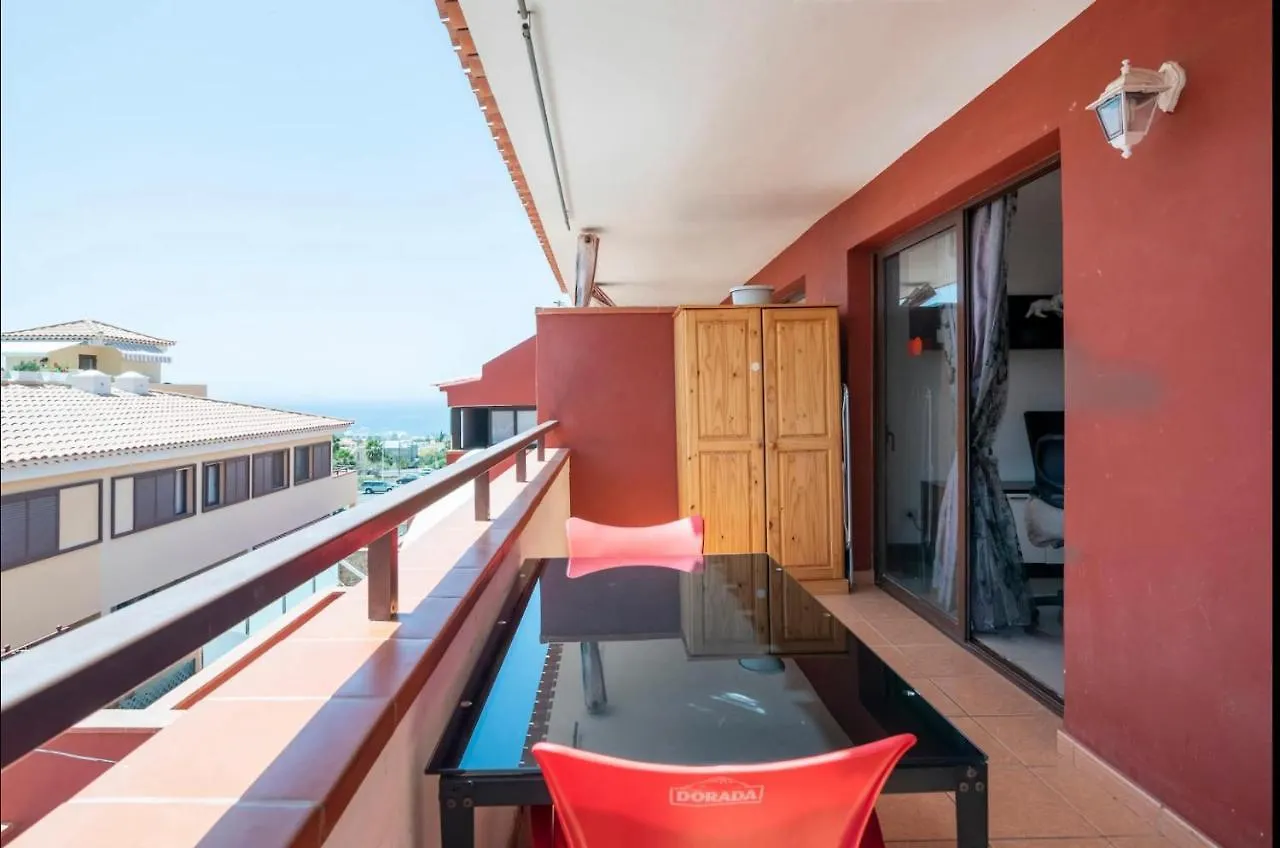 Private Room With Bathroom And Big Terrace Just For You アデヘ